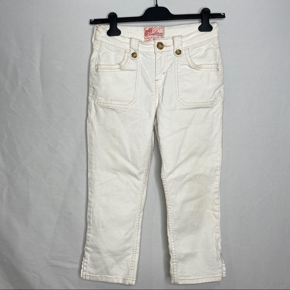 Levi Strauss womens white capri jeans
